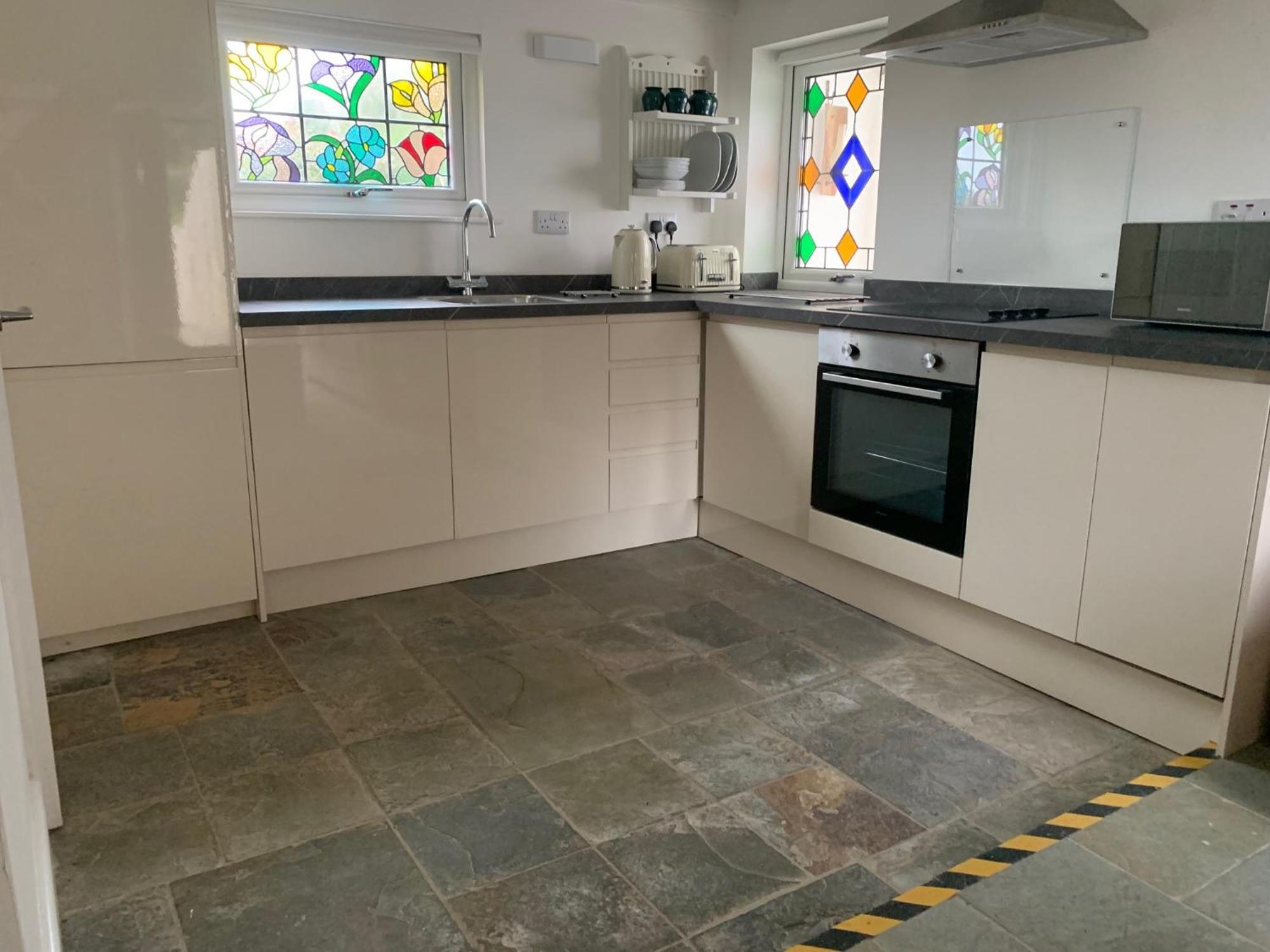 Y Stabl, Llanrhidian, Gower Apartment *