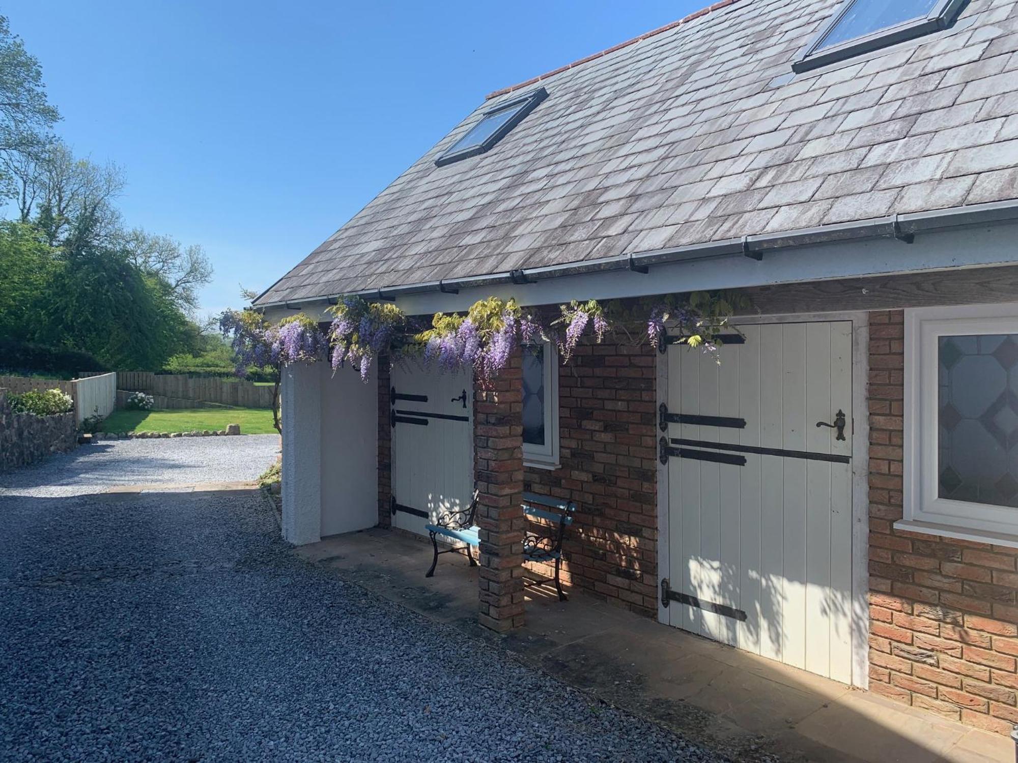 Y Stabl, Llanrhidian, Gower Apartment